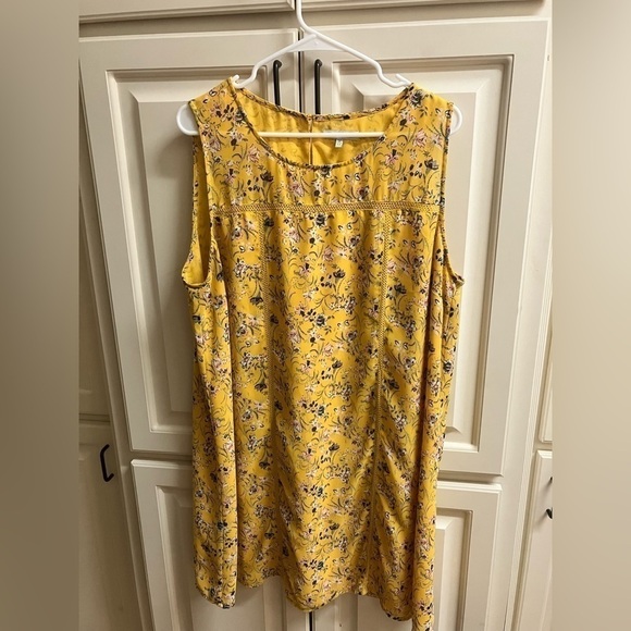 Skies Are Blue Dresses & Skirts - Skies are Blue 1X Dress Yellow Floral Sleeveless Lined Light